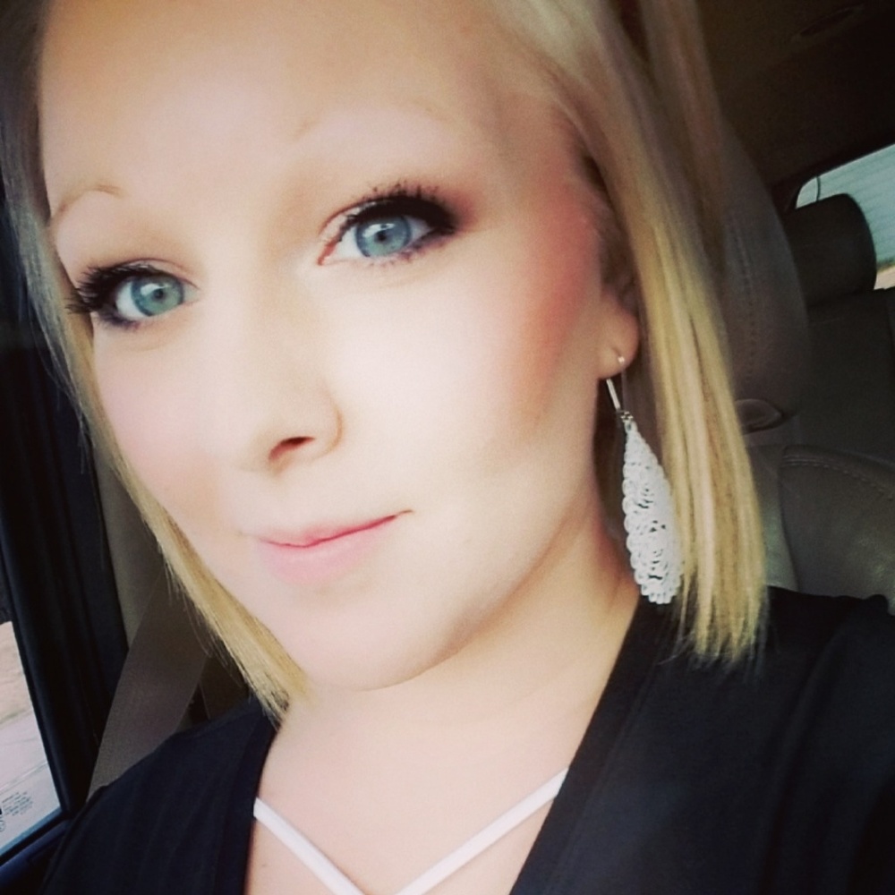 Meet your Posher, Mikaela